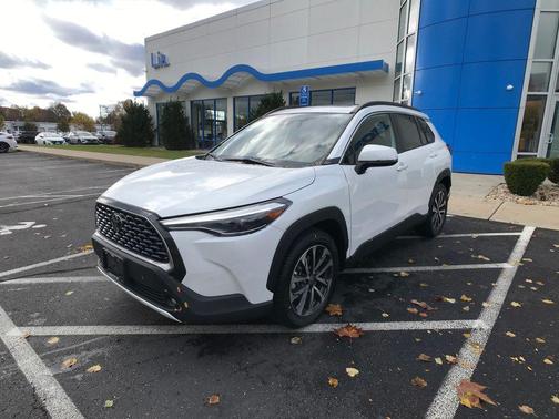 2022 Toyota Corolla Cross XLE