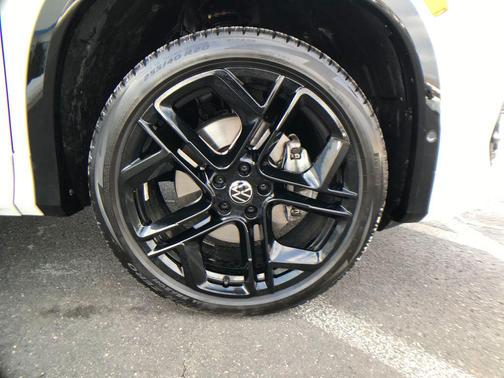 2025 Volkswagen Tiguan 2.0T SE R-Line Black 4MOTION