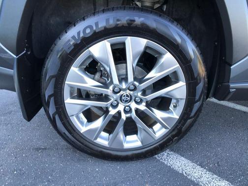 2019 Toyota RAV4 Limited