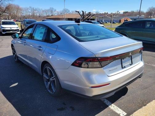 Solar Silver Metallic 2026 Honda Accord SE