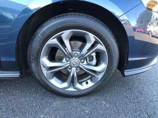 2024 Honda Accord EX 1.5T