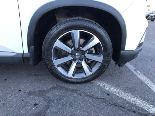 2023 Honda Pilot AWD Elite