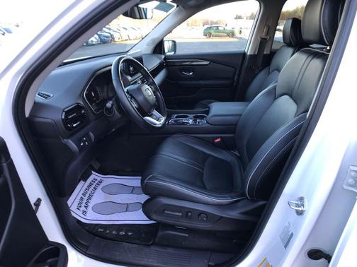 2023 Honda Pilot AWD Elite