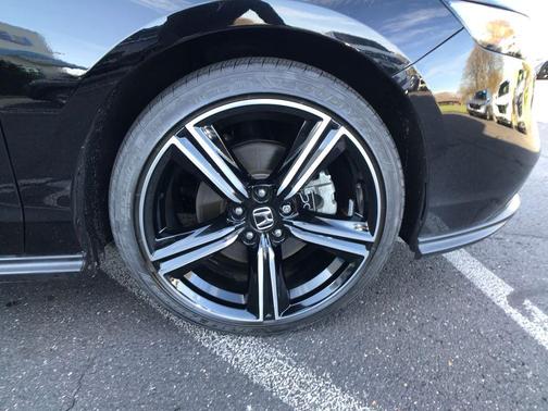 CRYSTAL BLACK 2024 Honda Accord Hybrid Sport