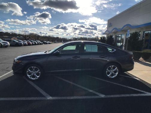 2023 Honda Accord LX 1.5T