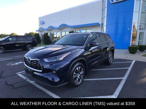 2023 Toyota Highlander Hybrid XLE