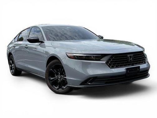 Urban Gray Pearl 2025 Honda Accord SE