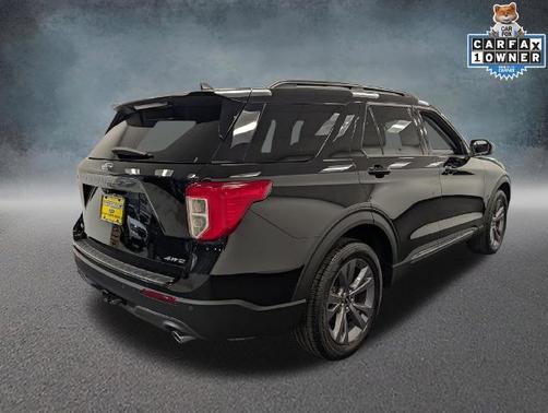 AGATE BLACK METALLIC 2023 Ford Explorer XLT
