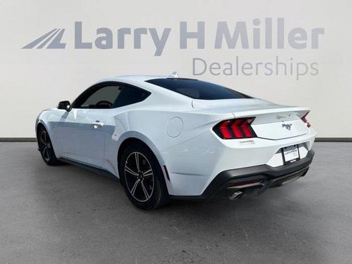 2025 Ford Mustang 