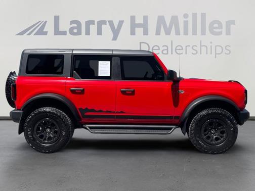 RACE RED 2022 Ford Bronco