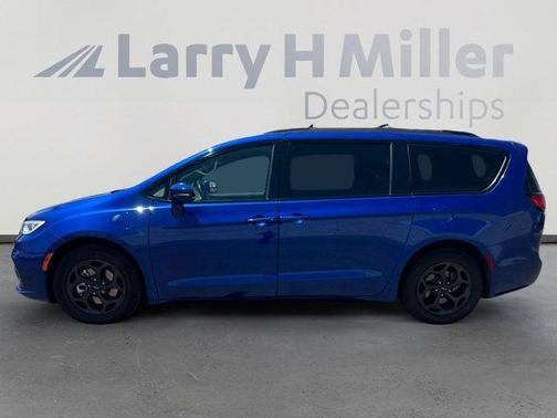 2021 Chrysler Pacifica Hybrid Touring L
