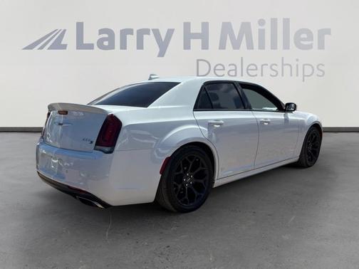 Bright White Clearcoat 2020 Chrysler 300 S