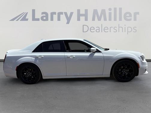 Bright White Clearcoat 2020 Chrysler 300 S