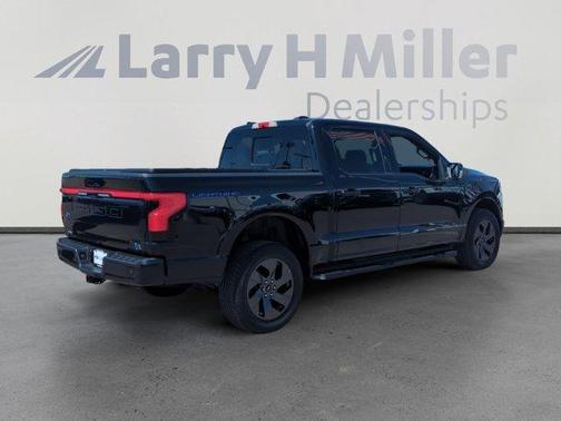2023 Ford F-150 Lightning LARIAT