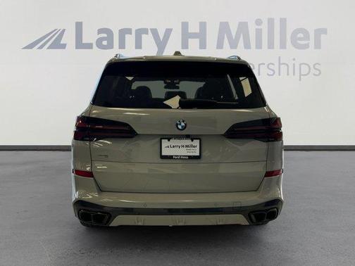 2024 BMW X5 M60i
