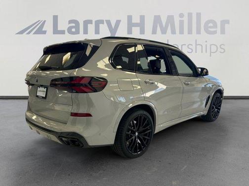 2024 BMW X5 M60i