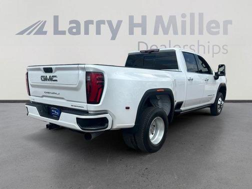 2024 GMC Sierra 3500 Denali Ultimate