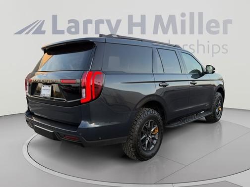 STONE BLUE METALLIC 2025 Ford Expedition TREMOR