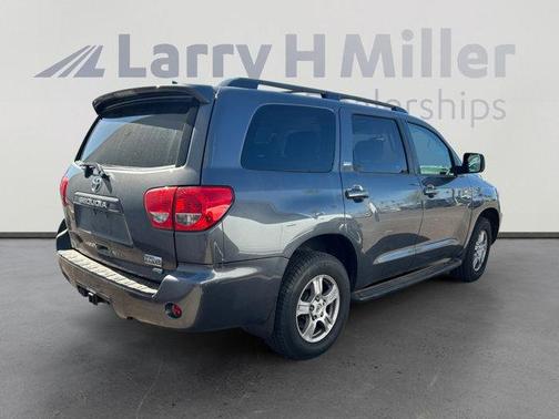 2013 Toyota Sequoia SR5