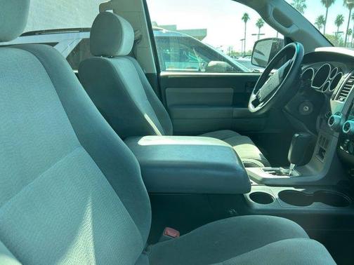 2013 Toyota Sequoia SR5