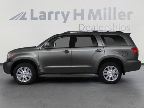2013 Toyota Sequoia SR5