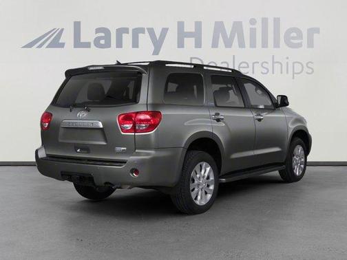 2013 Toyota Sequoia SR5