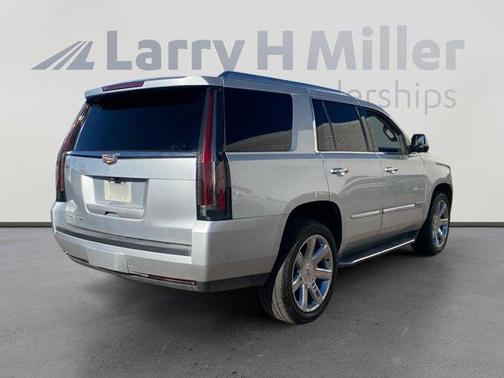 2017 Cadillac Escalade Luxury