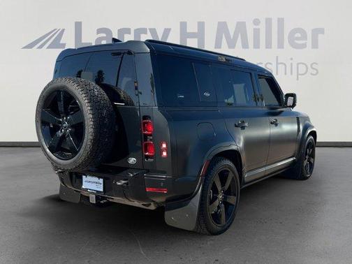 2022 Land Rover Defender 110 X-Dynamic HSE
