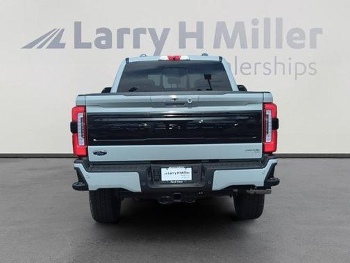 2025 Ford F-250 Platinum