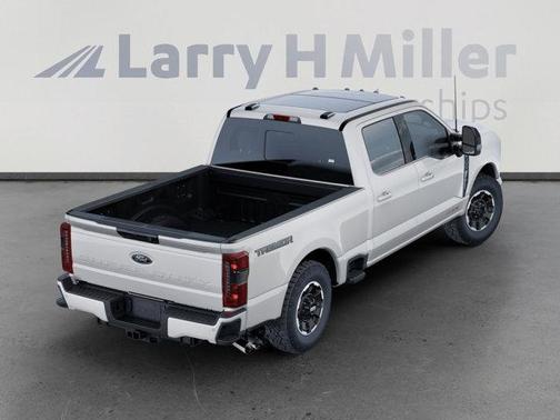 2025 Ford F-350 Lariat Super Duty