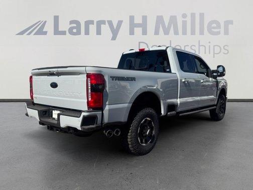 2025 Ford F-350 Lariat Super Duty