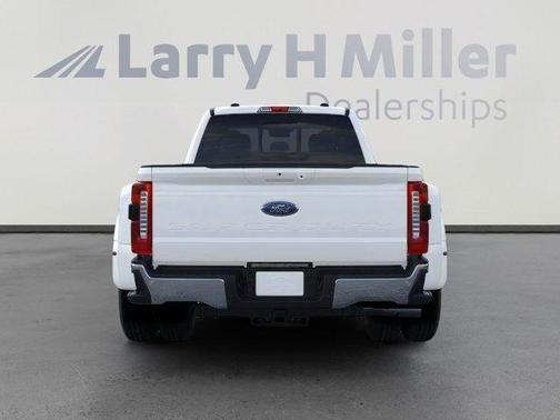 2025 Ford F-350 Lariat Super Duty