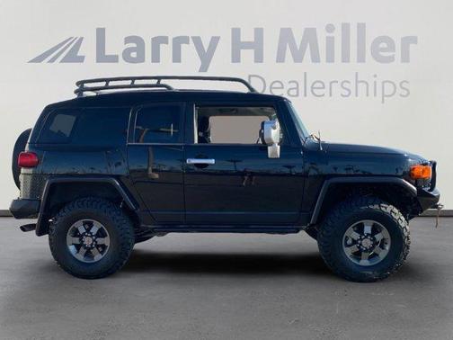 2007 Toyota FJ Cruiser Base (Retail Orders Only) (M6)