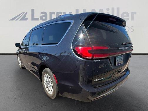 2021 Chrysler Pacifica Touring-L