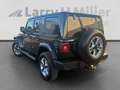 Black Clearcoat 2021 Jeep Wrangler Unlimited SAHARA