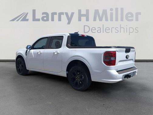 2025 Ford Maverick Lobo Standard