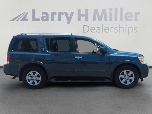 2014 Nissan Armada SV