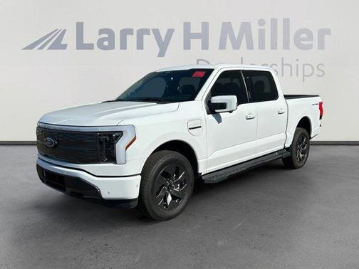 2022 Ford F-150 Lightning LARIAT