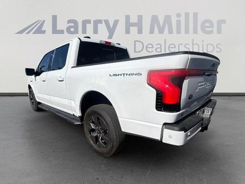 2022 Ford F-150 Lightning LARIAT