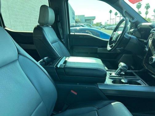 2022 Ford F-150 Lightning LARIAT