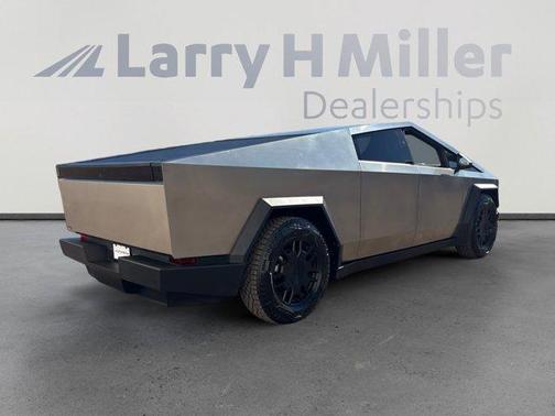 2024 Tesla Cybertruck Cyberbeast