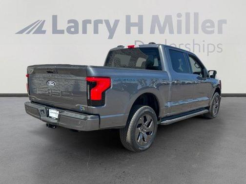 2025 Ford F-150 Lightning Flash