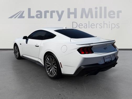 OXFORD WHITE 2024 Ford Mustang GT
