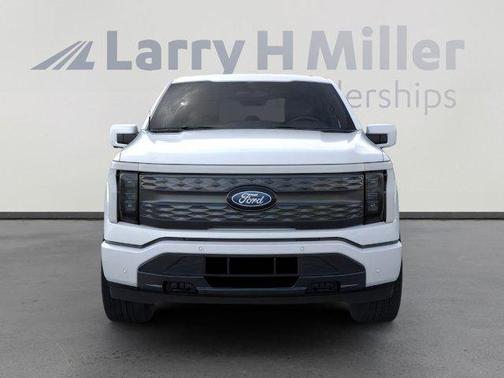 2025 Ford F-150 Lightning LARIAT