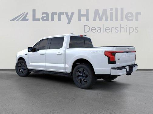 2025 Ford F-150 Lightning LARIAT