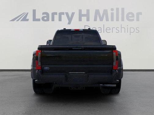 2025 Ford F-350 Platinum