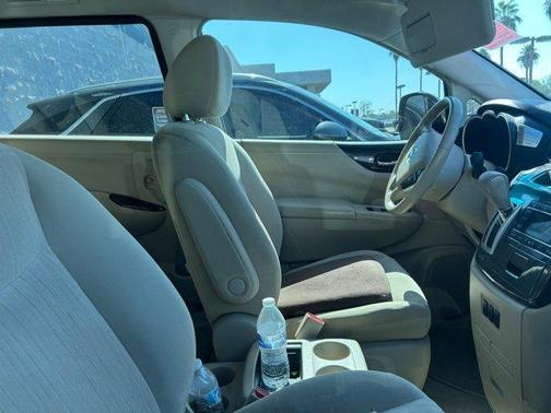 2012 Nissan Quest SV