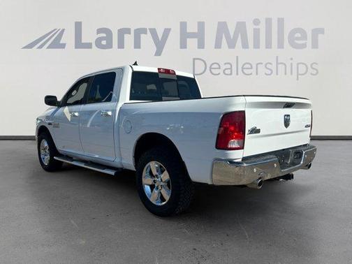 2016 RAM 1500 SLT