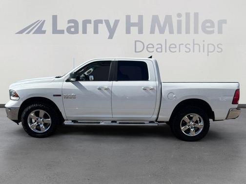 2016 RAM 1500 SLT