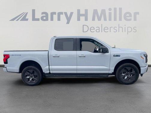 2025 Ford F-150 Lightning Flash